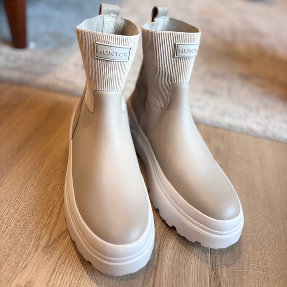 Anthropologie Hunter Flatform Chelsea Boots Sz 7 - Picture 6 of 13